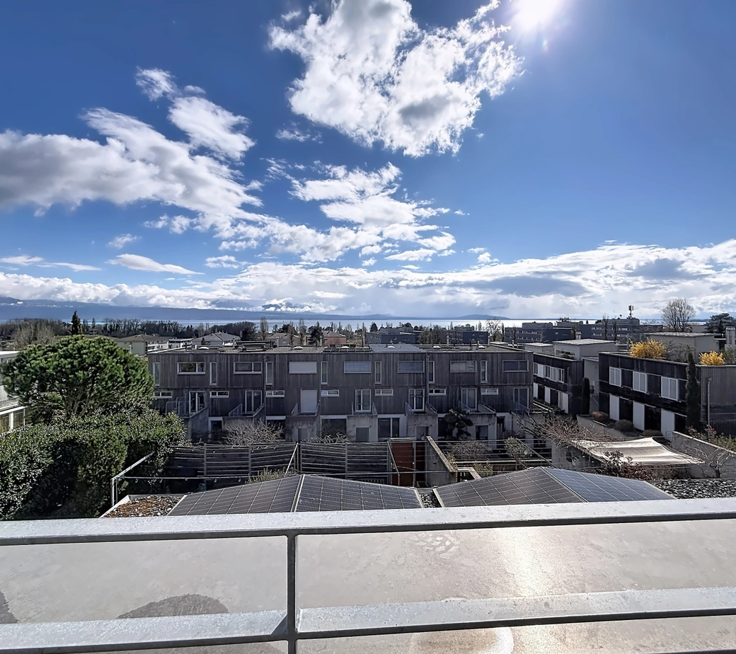 Villa contemporaine à deux pas de l’EPFL – volumes et emplacement privilégié