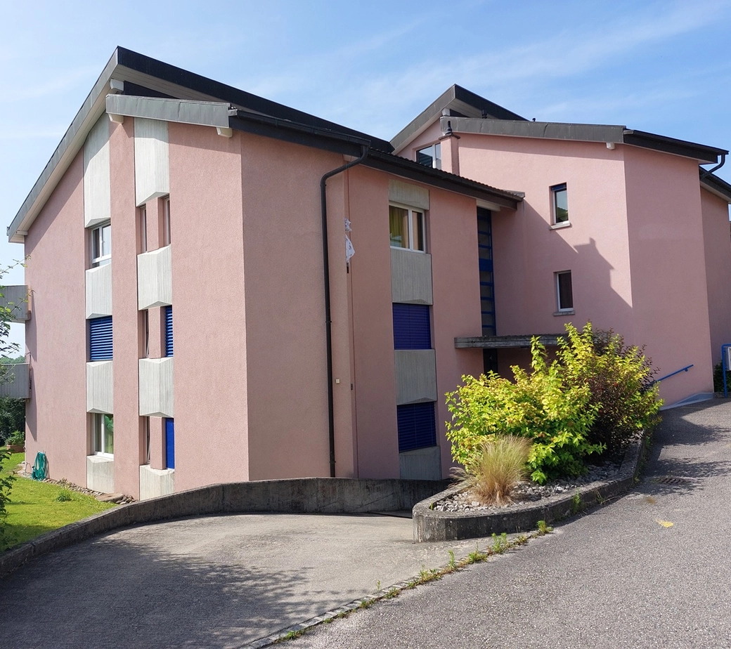 Superbe appartement de 4,5 pièces avec balcon et ascenseur dans un quartier résidentiel calme