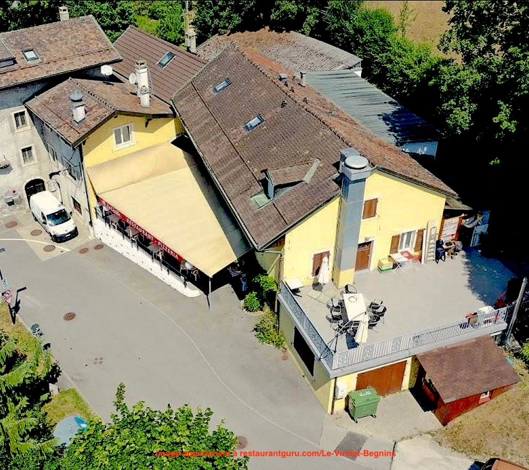 Bassins, appartement de 4.5 pièces et restaurant de 184m2