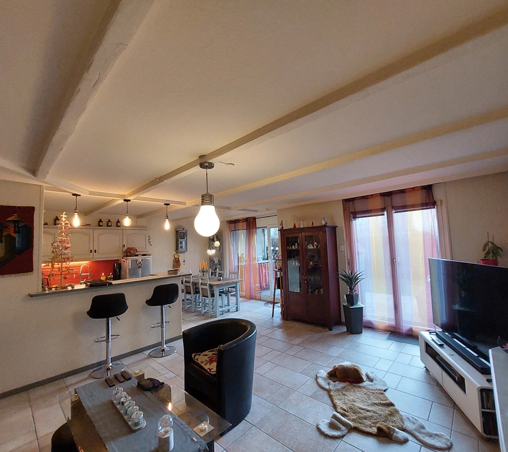 Appartement moderne de 4,5 pièces avec jardin