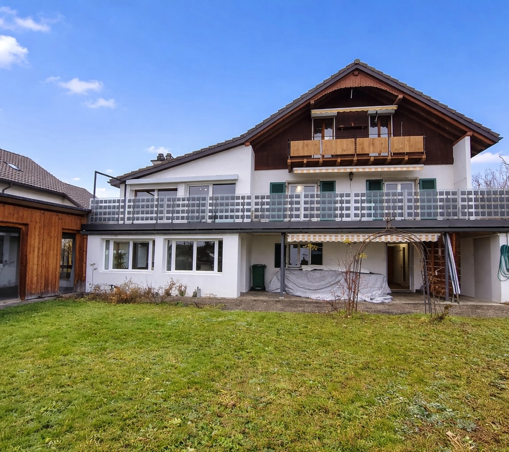 Maison comprenant deux appartements indépendants ainsi que des locaux à usage de bureaux