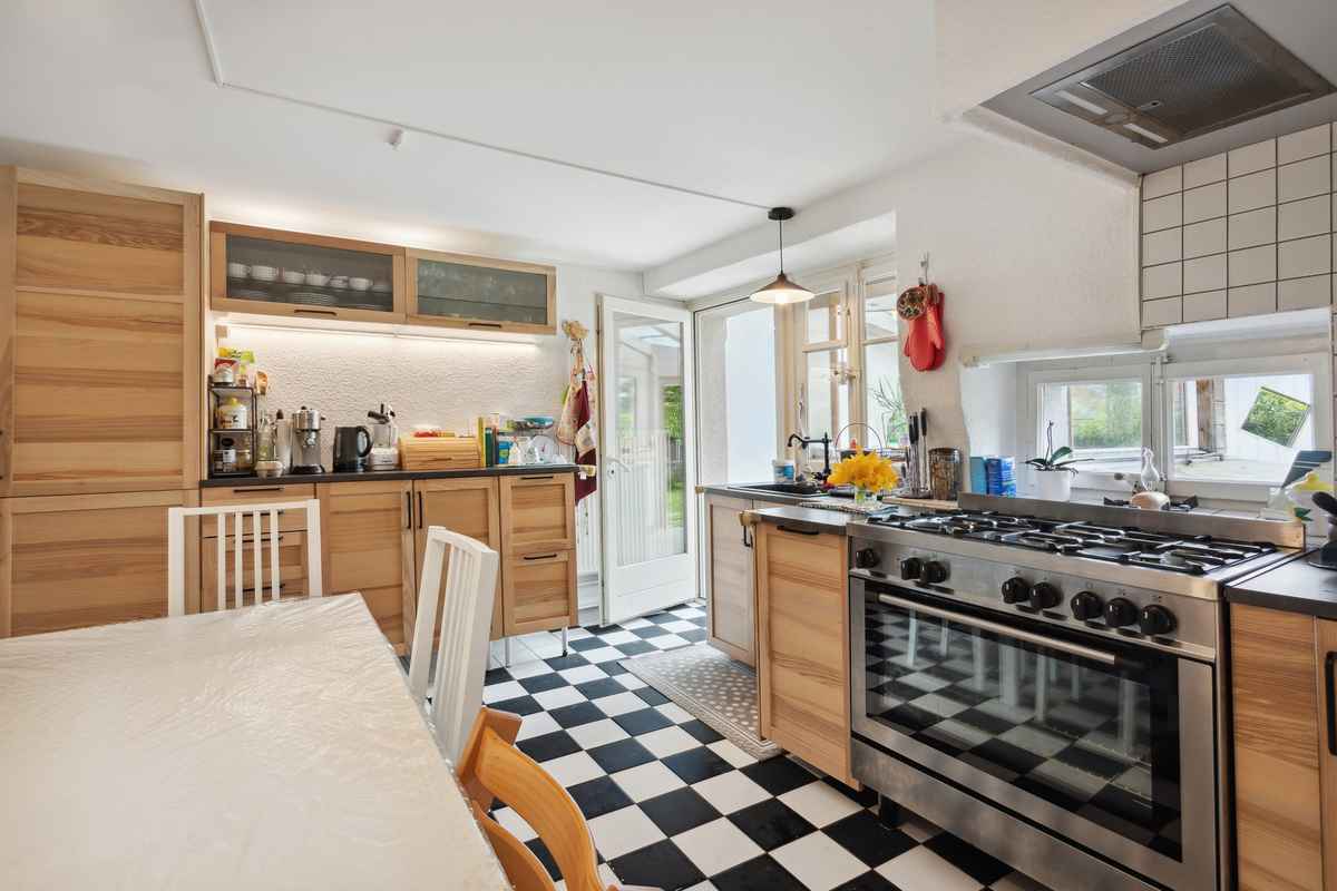 Maison de village contiguë pleine de charme - Appartement duplex - cuisine