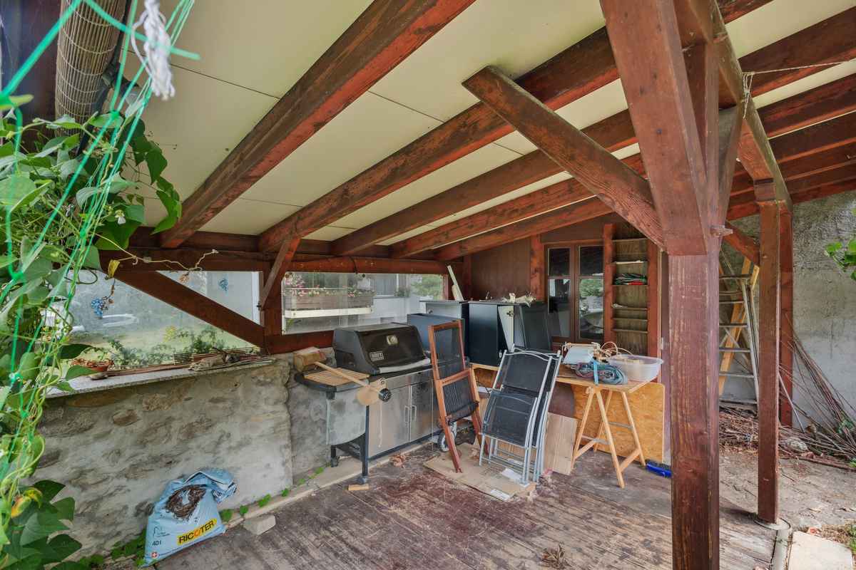 Maison de village contiguë pleine de charme - Appartement duplex - terrasse ombragée