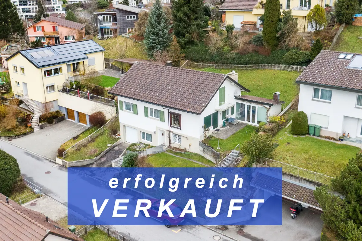 Einmaliges Einfamilienhaus mit Blick auf den Säntis in ruhiger Hanglage