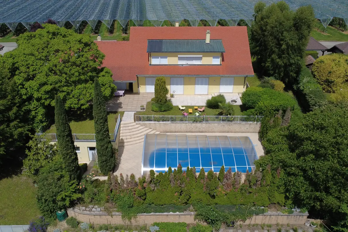 Vue Lac & Alpes – Élégante Villa Familiale – Piscine –  20 min Aéroport – Agrandissement possible
