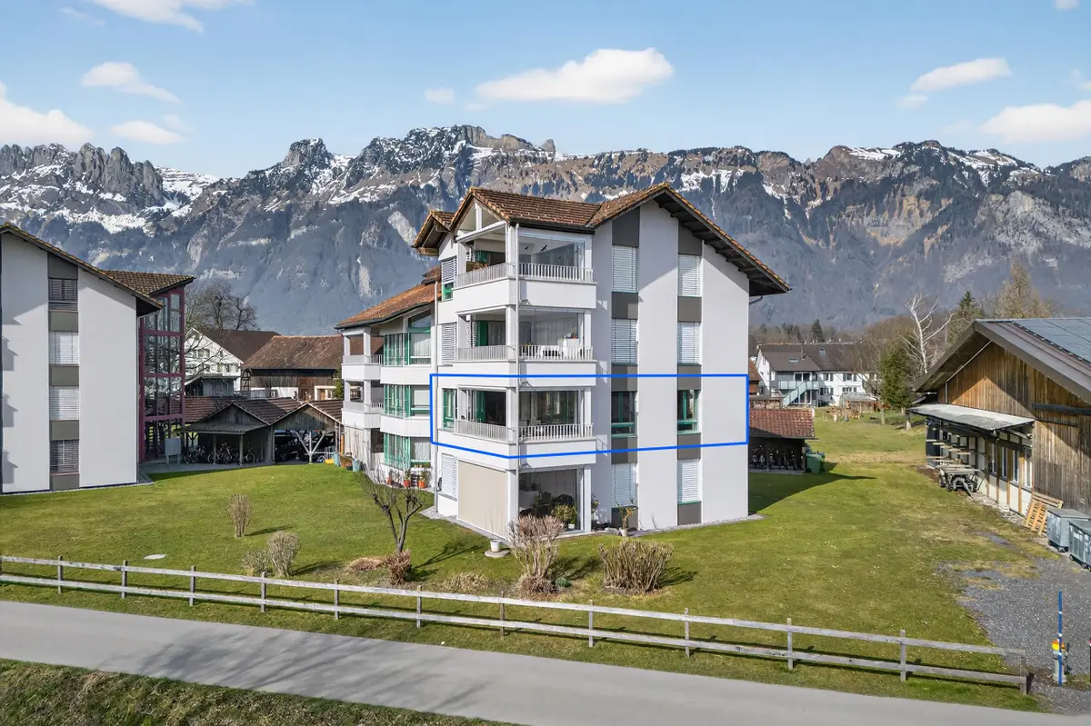 4.5 Zimmer ETW an unverbaubarer Lage mit herrlicher Berg- und Weitsicht