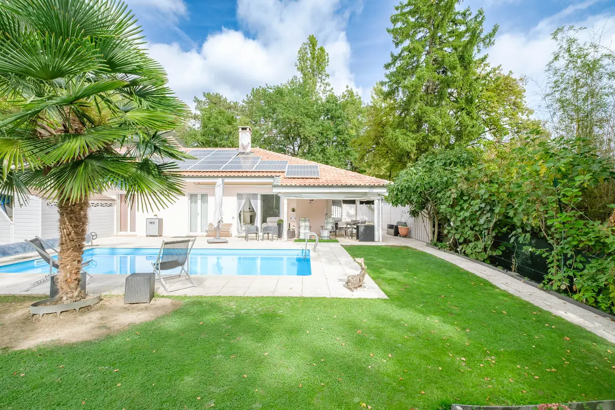 VILLA EN PIGNON A VERNIER