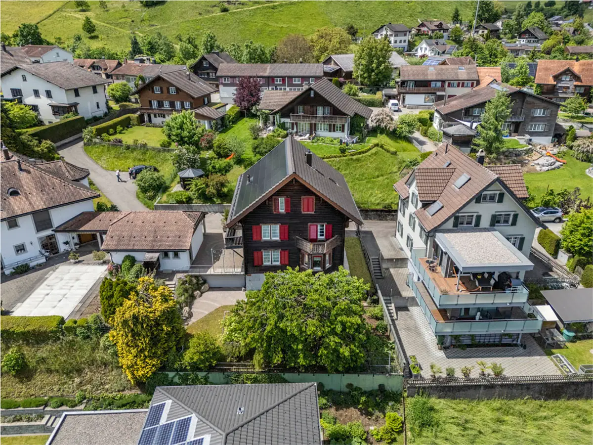 Grosszügiges Einfamilienhaus mit 9 Zimmern in Bütschwil