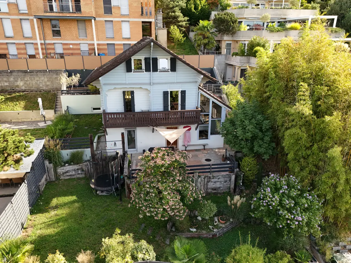Maison indépendante de caractère avec jardin, studio et potentiel locatif