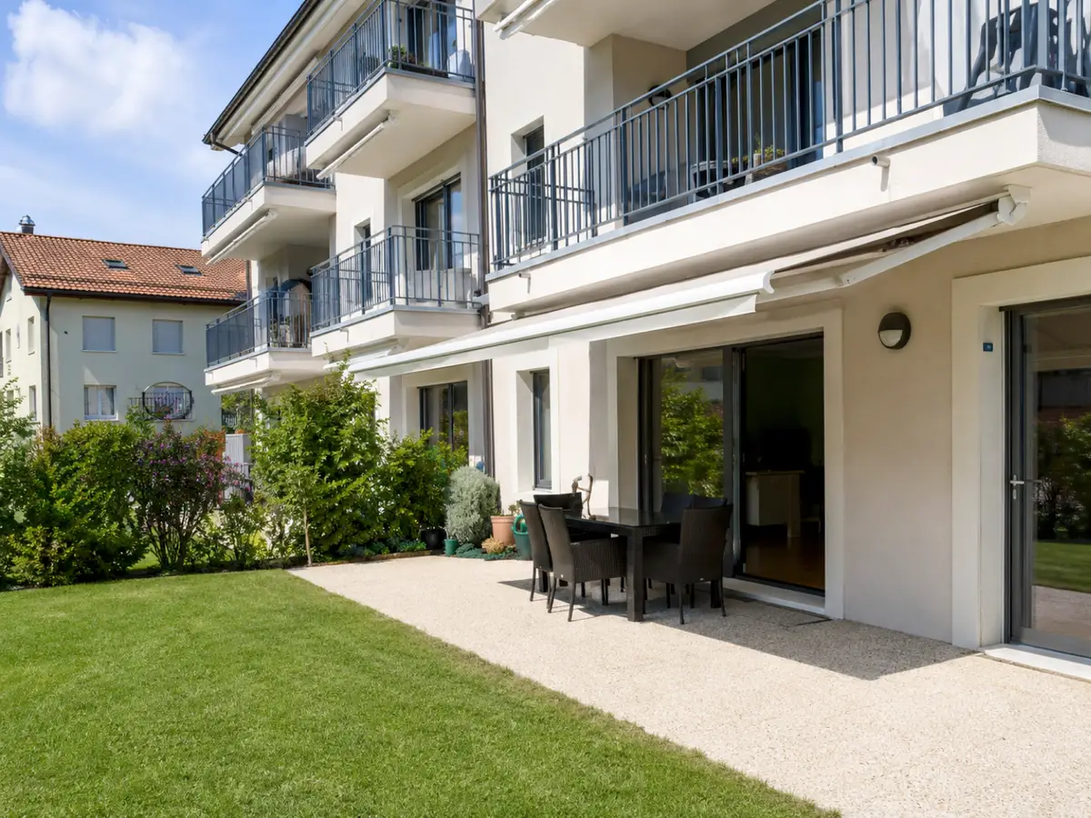 Lumineux appartement  avec jardin
