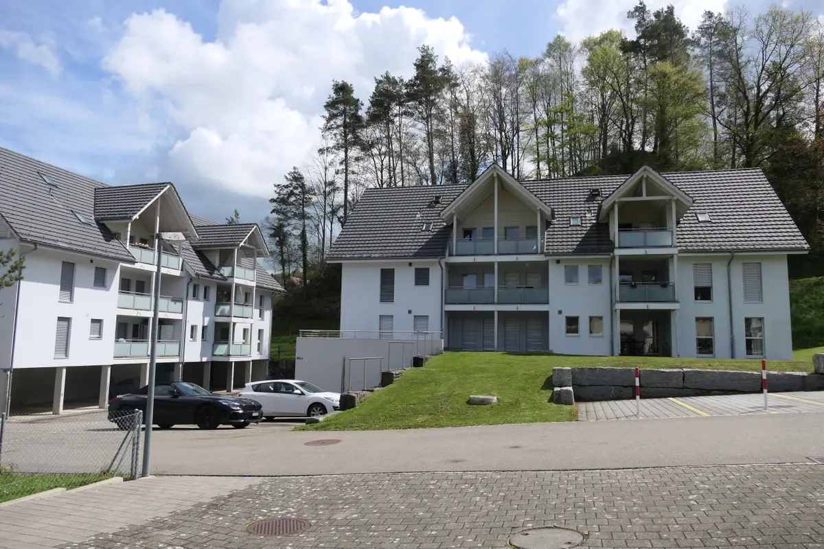 Moderne 4.5-Zimmer-Maisonette-Wohnung in idyllischer Lage