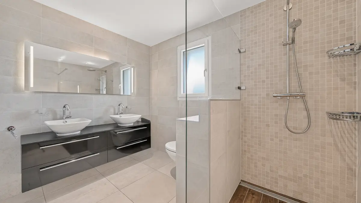 Appartement en duplex avec jardin et grand disponible, à 15 minutes de Lausanne