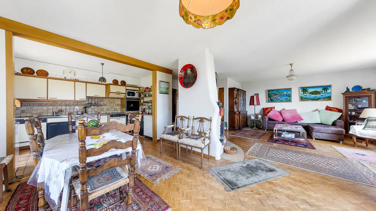 Jolie Maison à Arzier-Le Muids avec échappées sur le lac!