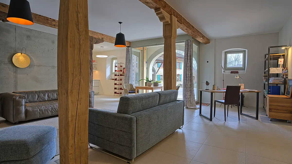 Immeuble historique entièrement rénové comprenant 3 appartements