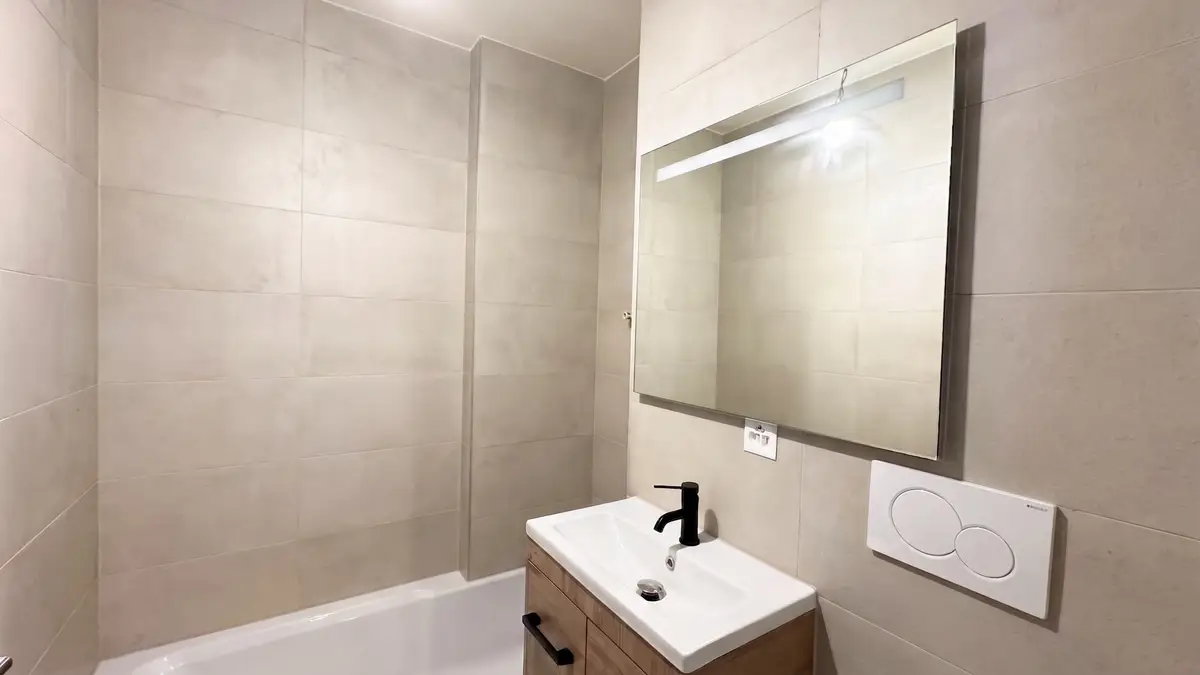 Duplex entièrement rénové à vendre à Gimel