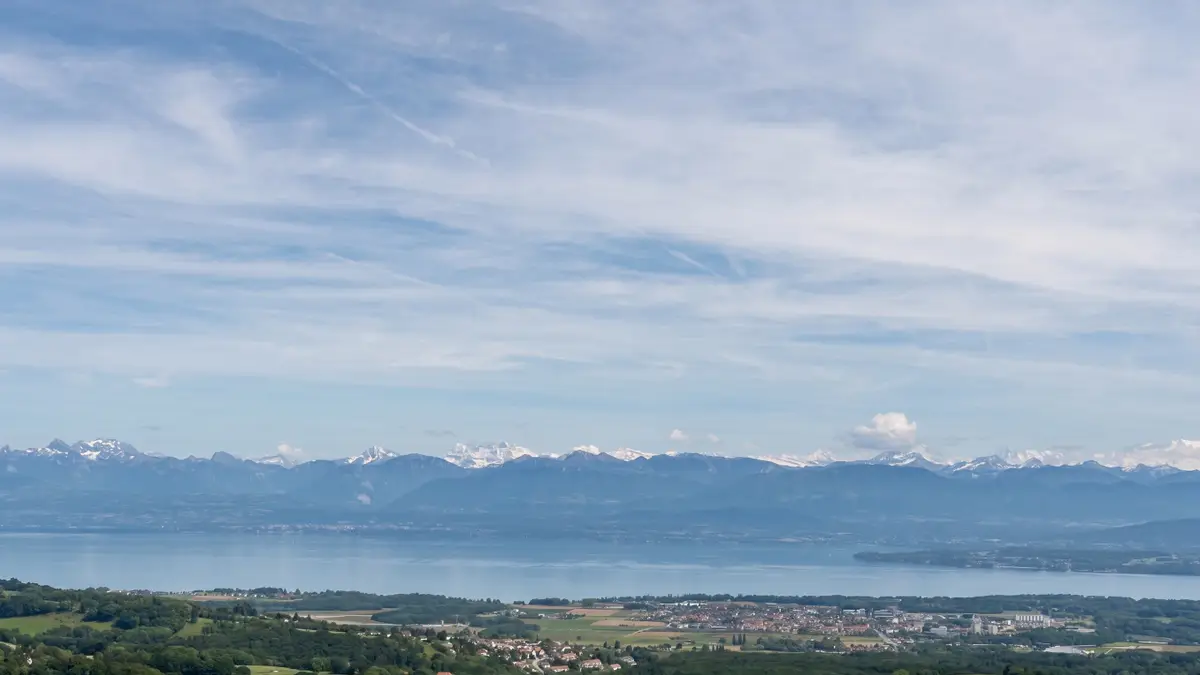 Charmante maison avec vue époustouflante sur le lac et le Mt-Blanc!