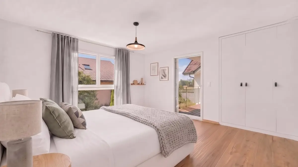 Appartement en duplex avec jardin et grand disponible, à 15 minutes de Lausanne