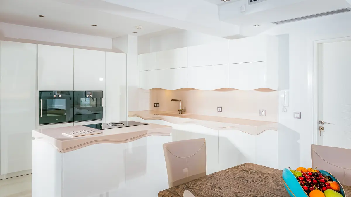 Luxury Seafront Villa. Ideal for Groups, Families, Friends, Workshops
