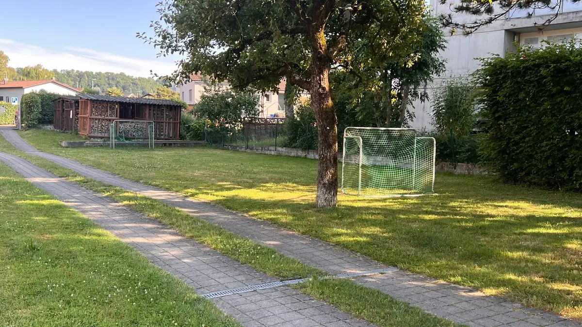 Yverdon - Attique en duplex de 5,5 pièces avec grande terrasse et véranda d'hiver 