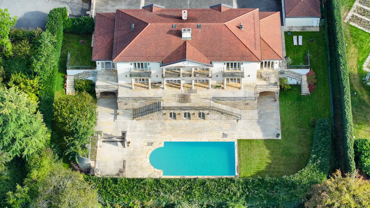 Demeure de prestige avec vue sur le lac