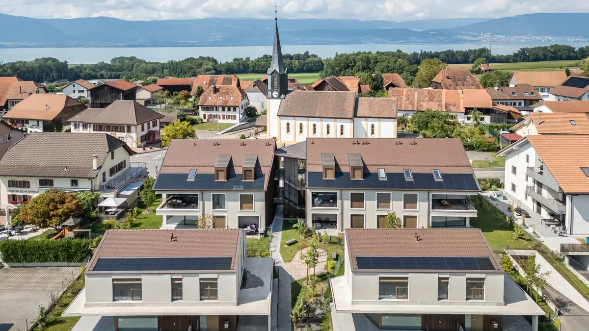 Très belle villa neuve au coeur du village & à deux pas du lac!