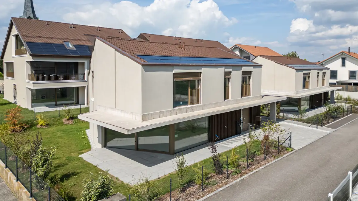 Très belle villa neuve au coeur du village & à deux pas du lac!