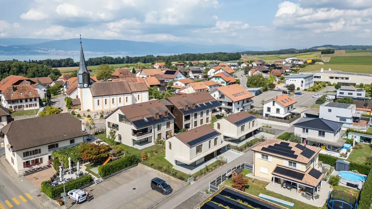 Très belle villa neuve au coeur du village & à deux pas du lac!