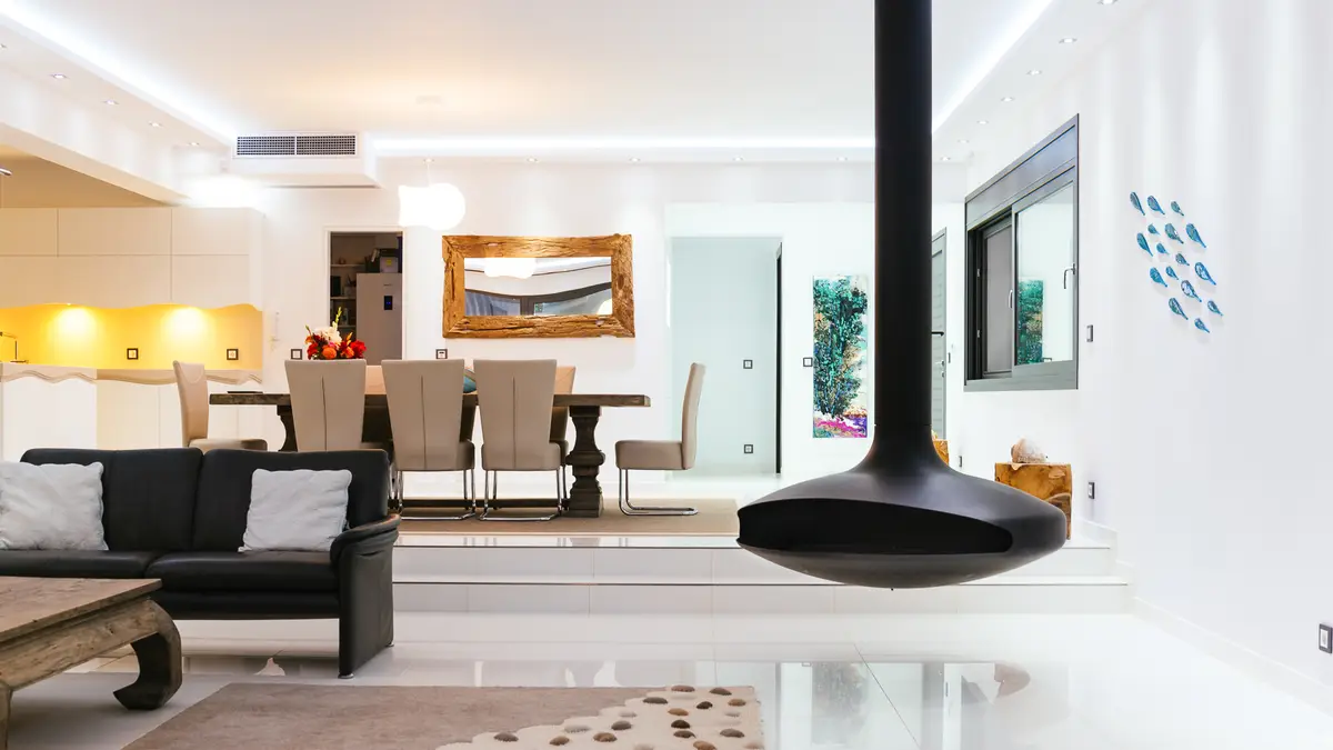 Luxury Seafront Villa. Ideal for Groups, Families, Friends, Workshops