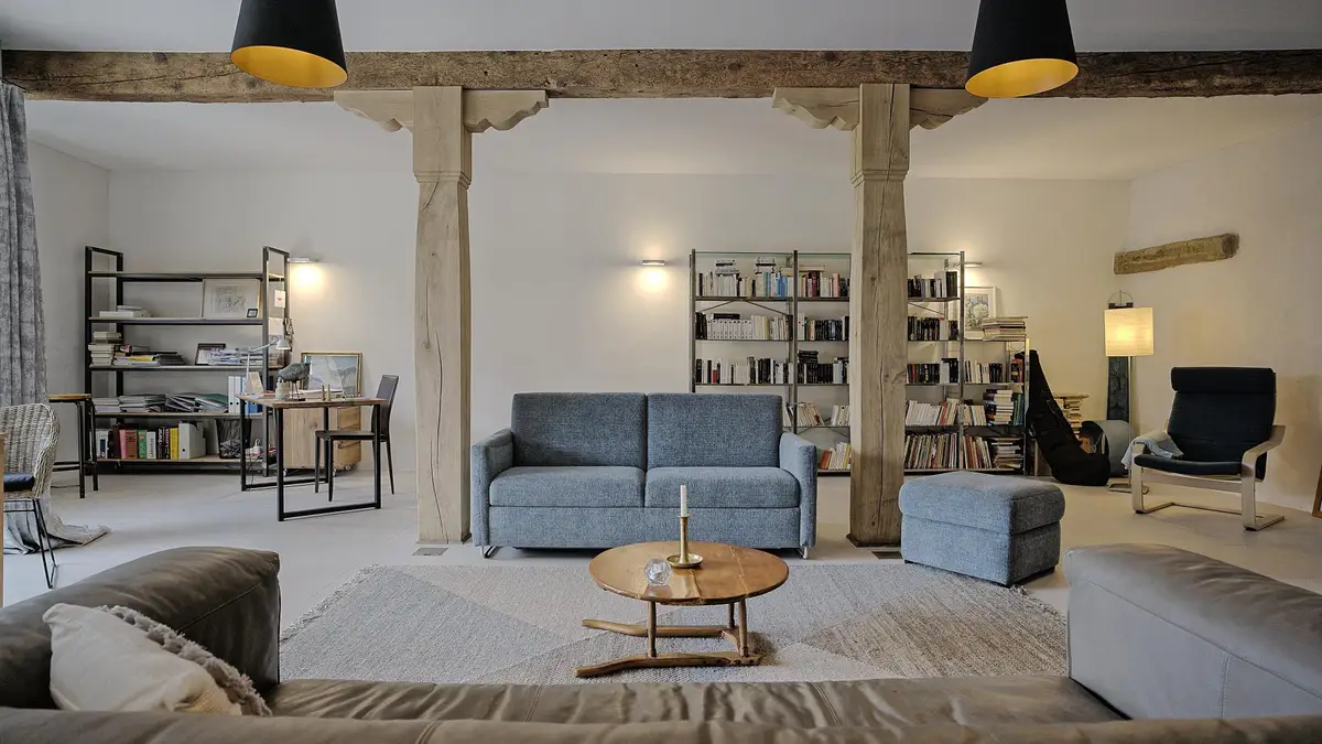 Immeuble historique entièrement rénové comprenant 3 appartements