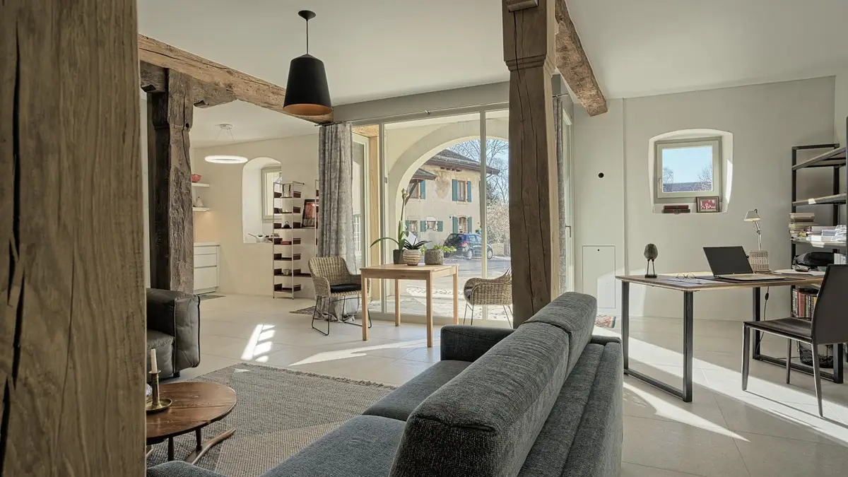 Immeuble historique entièrement rénové comprenant 3 appartements