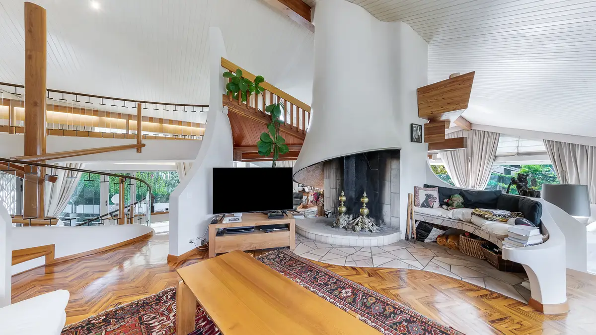 Villa d’architecte avec vue dégagée sur le lac
