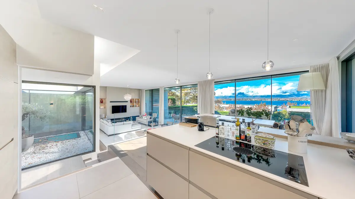 Villa contemporaine d’exception – Accès privé au lac