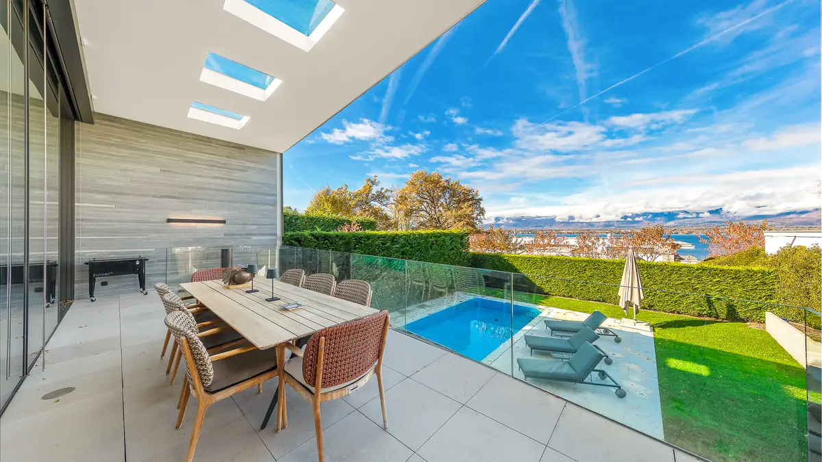 Villa contemporaine d’exception – Accès privé au lac