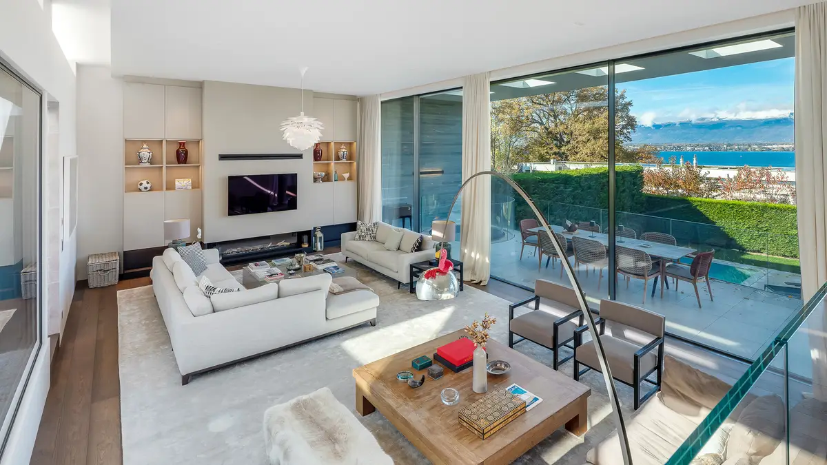 Villa contemporaine d’exception – Accès privé au lac
