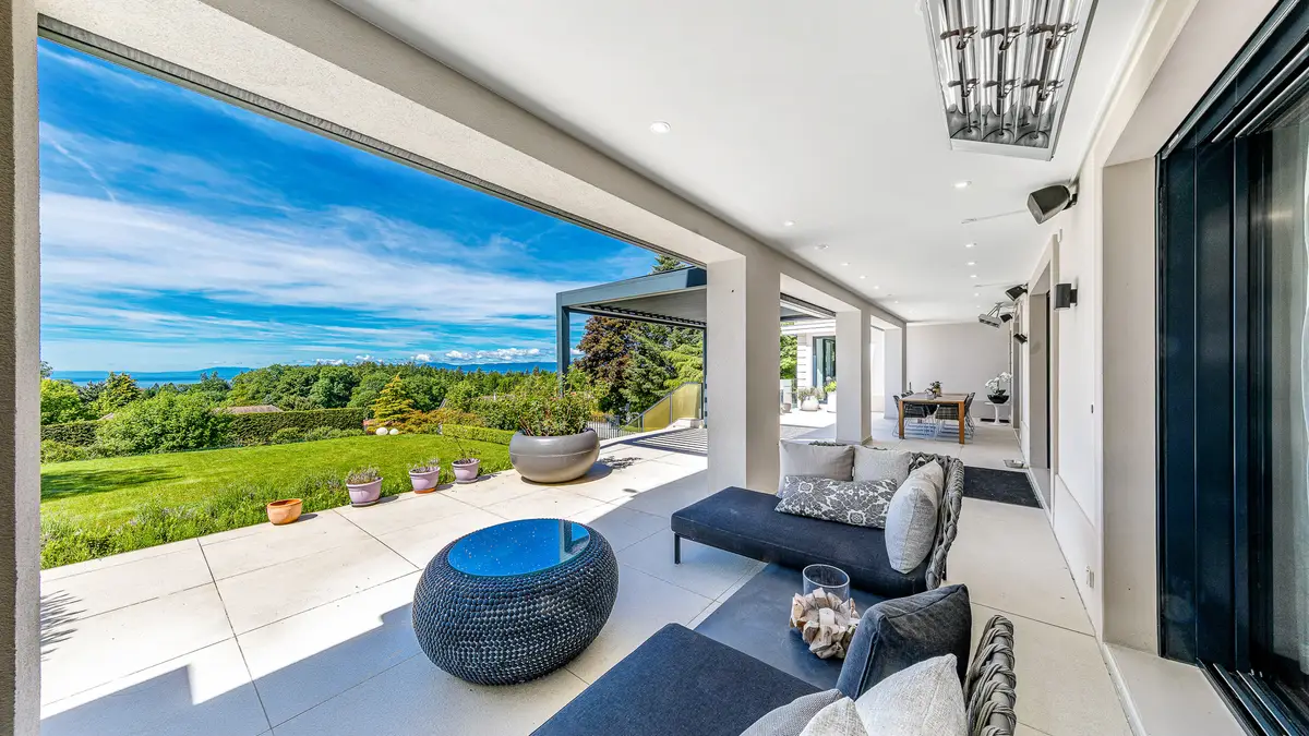 Villa d’exception avec vue, piscine et tranquillité absolue