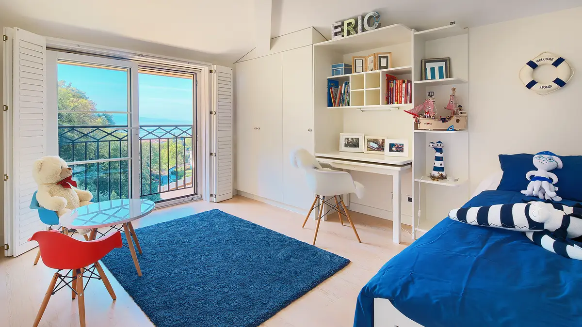 Villa d’exception avec vue imprenable, entre lac et nature