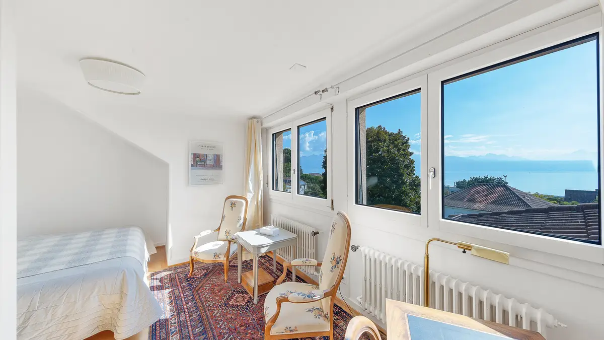 Exceptionnelle adresse pour cette individuelle au centre de Pully 