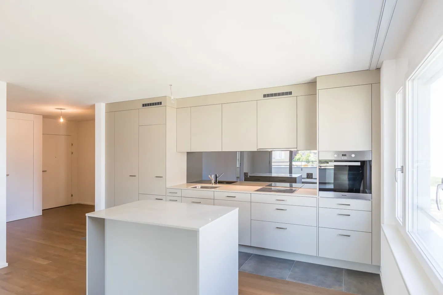 Appartamento 2,5 locali vicino alla natura - Foto 3 di 8