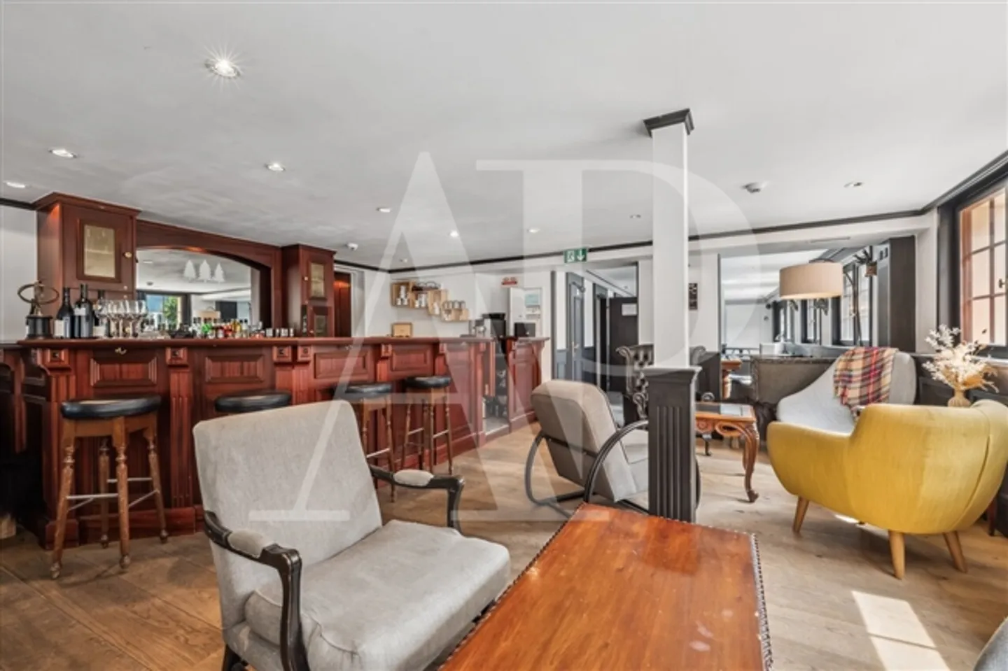 HOTEL CHAMOIS FOR SALE - Photo 10 of 13