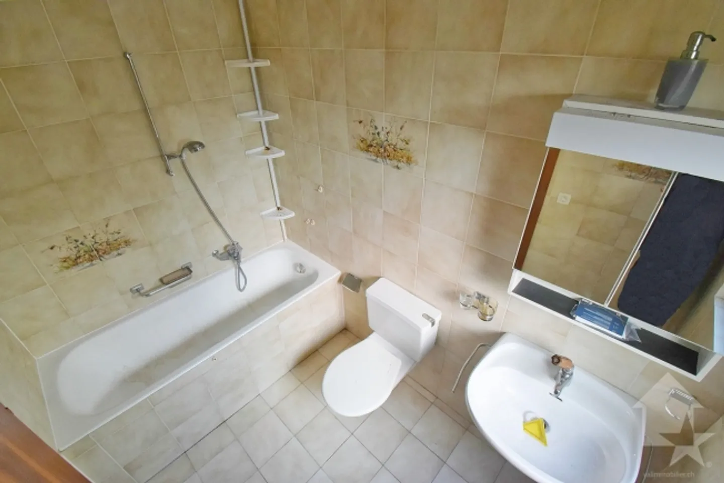 In the city center of Sion 4.5 rooms with parking included - Photo 12 of 13