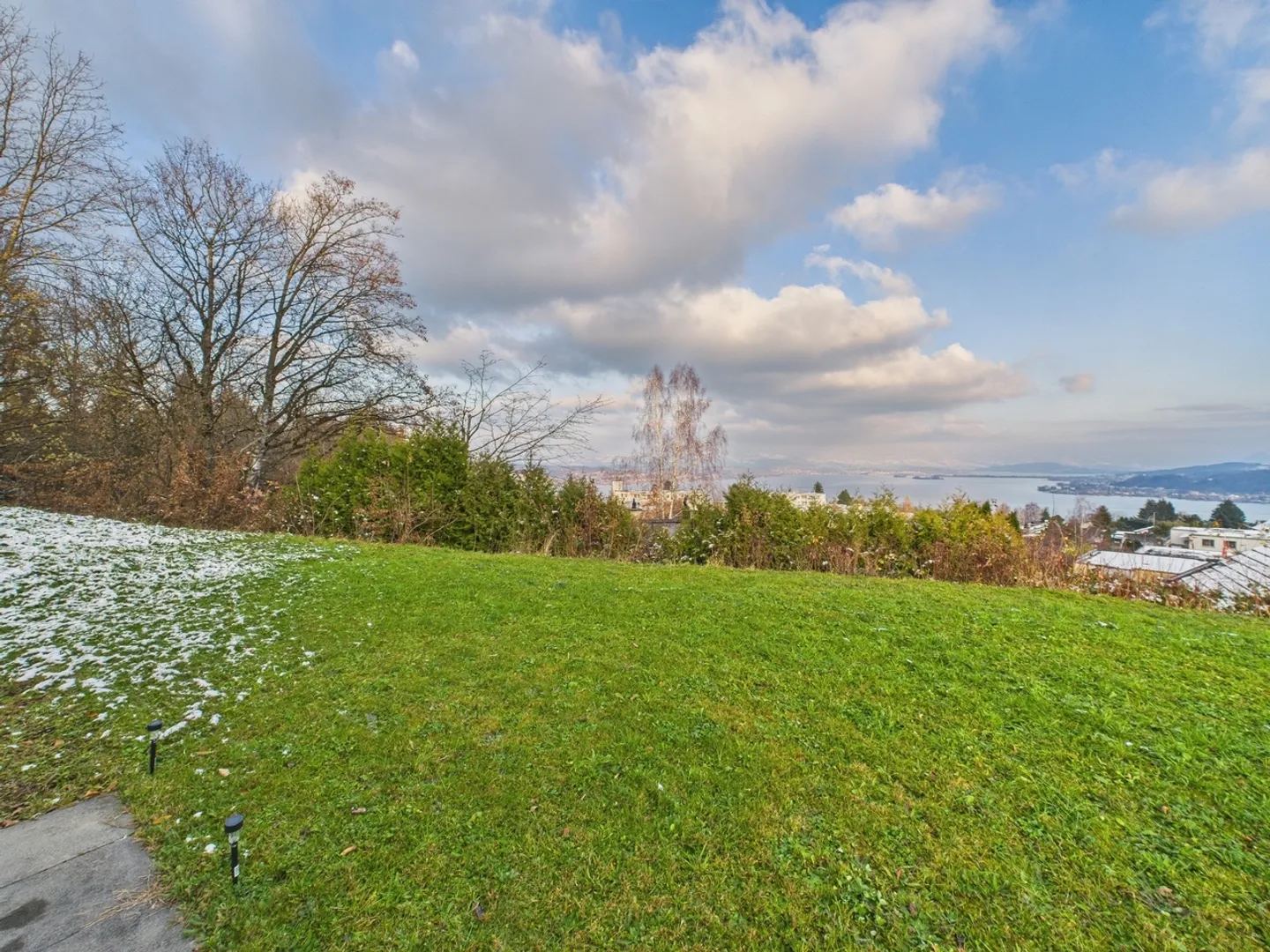 Appartement moderne de 2,5 pièces dans un emplacement panoramique calme de Richterswil - Photo 8 sur 12