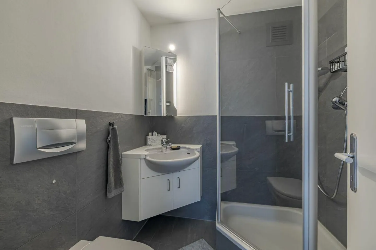 Stilvolles Penthouse mit Bergblick - Foto 6 von 11