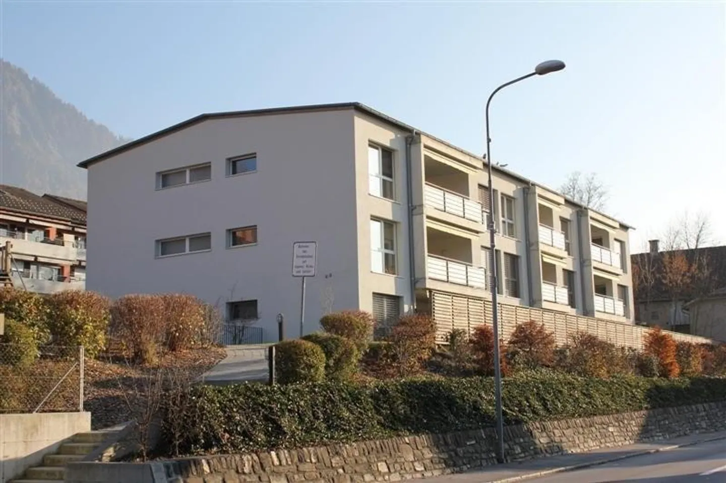 Modern 2.5 room apartment for rent in Zizers! - Photo 1 of 7