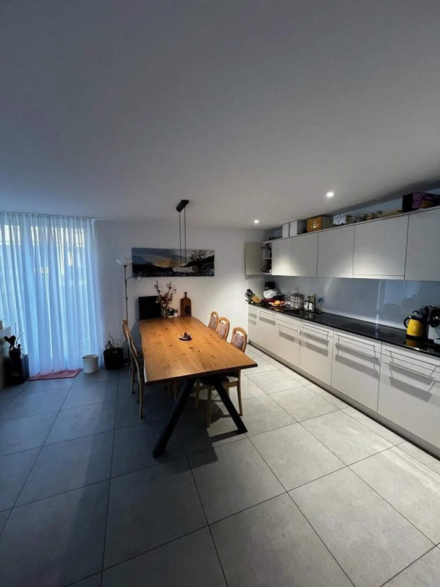 Modern 2.5 room apartment for rent in Zizers! - Photo 2 of 7