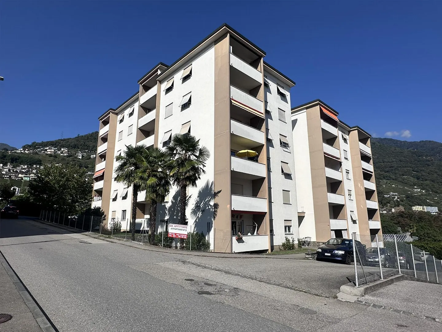 4.5 locali rimodernato a Tenero - Foto 2 di 17