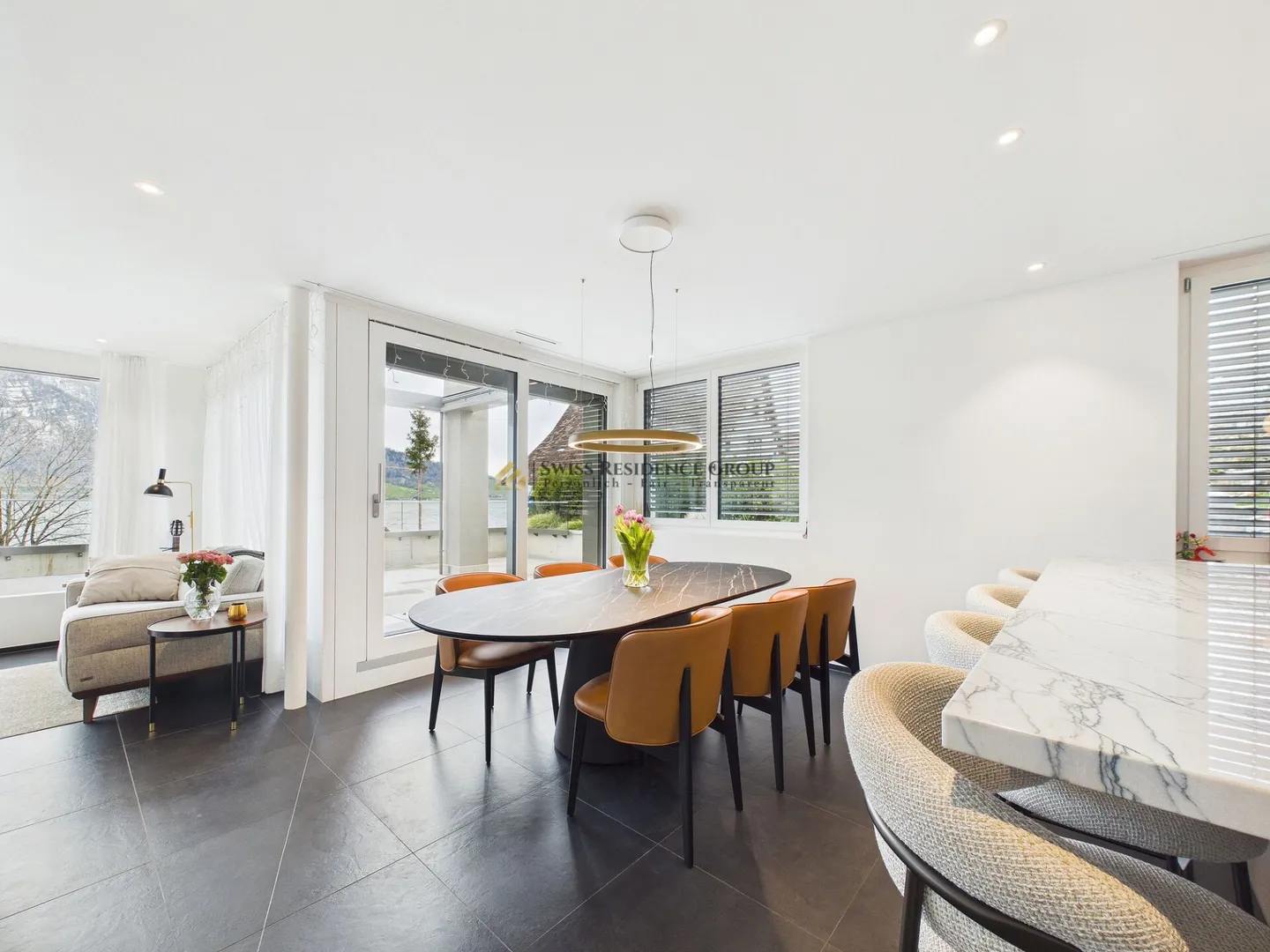 Luxuriöses Wohnen über drei Etagen - Mit Blick auf See und Rigi - Photo 5 of 22