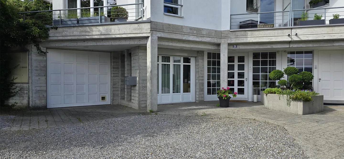 Esclusiva casa unifamiliare di 6,5 stanze con giardino da sogno e vista lago - Foto 10 di 11