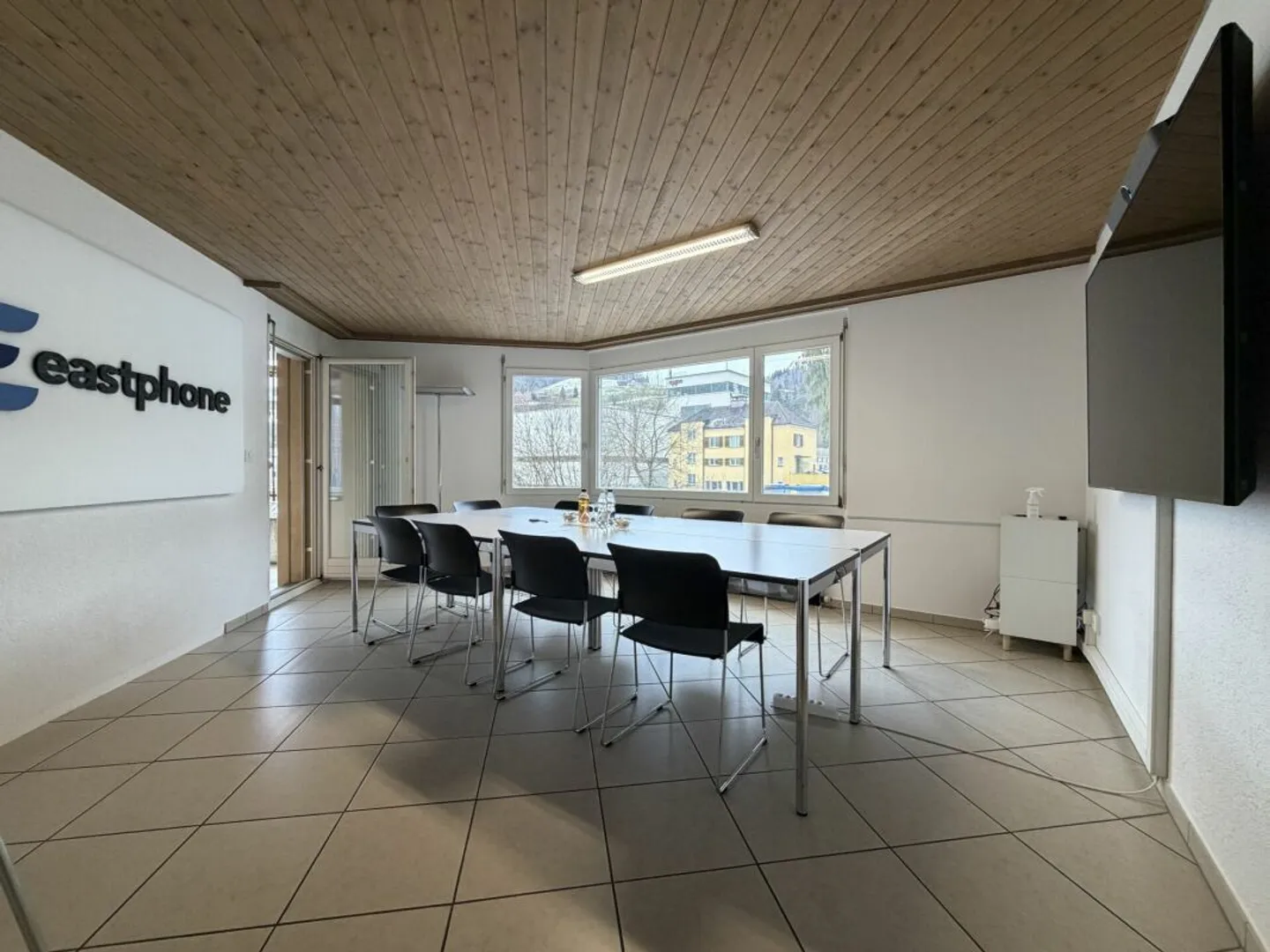 ATTRAKTIVE RÄUMLICHKEITEN - Photo 8 of 10