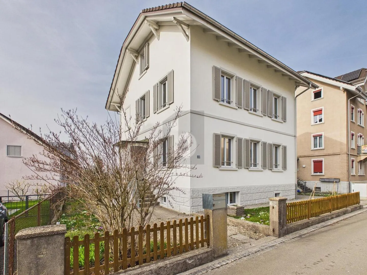 Charmantes Einfamilienhaus mit Garten - Foto 1 von 6