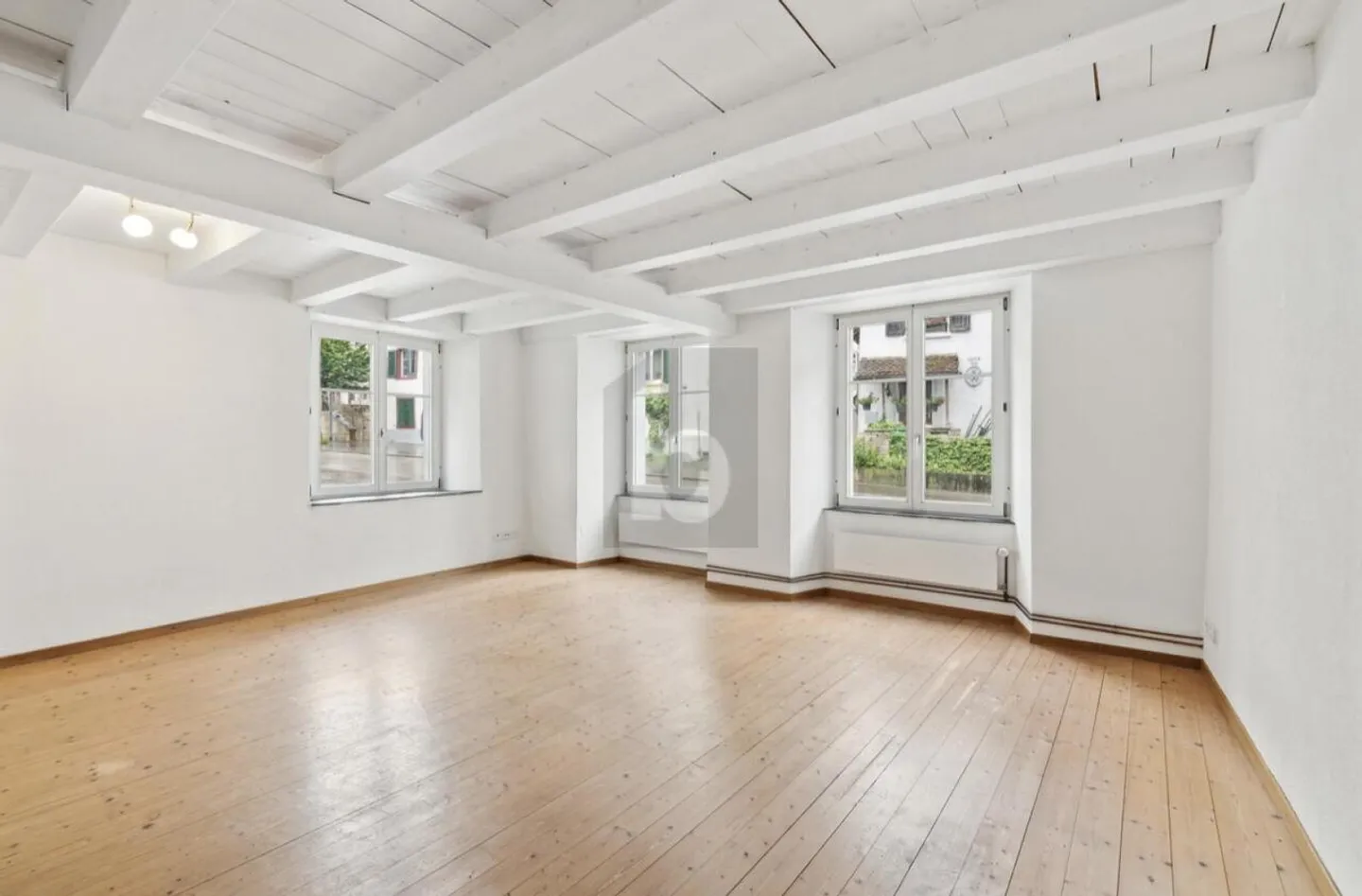 GRANDE SURFACE AMÉNAGEABLE, ENTIÈREMENT LOUEE & TOP RENDEMENT! - Photo 3 sur 5